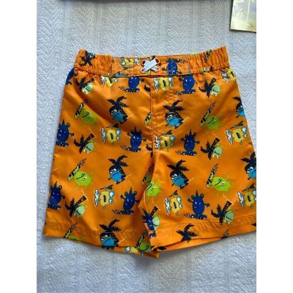 Freestyle Revolution 12M Boys' Monster Surfer Rash Guard Top and Shorts Set - Picture 3 of 9